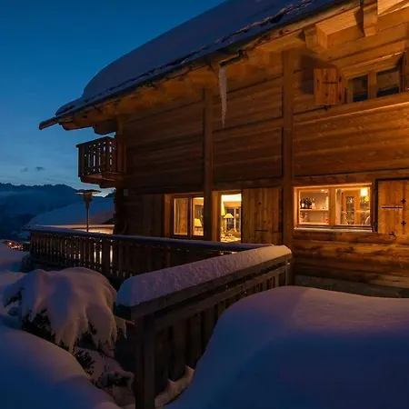 Villa Refined With Scenic Views *