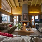 Refined With Scenic Views فيربير